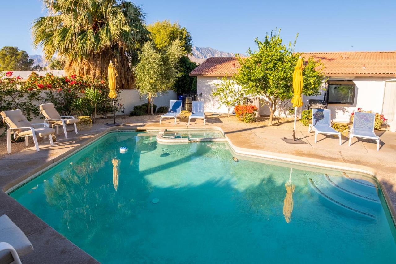 Beautiful Palm Springs Home Large Private Yard Exterior photo